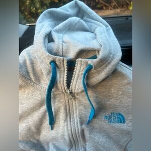 North face sweater